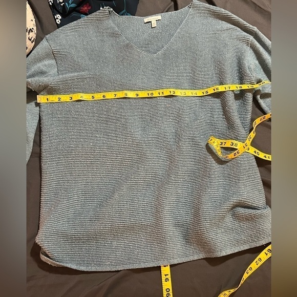 Ella Moss size M Ribbed V-neck sweater - Picture 6 of 6